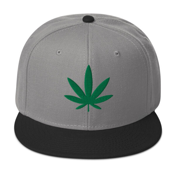 Weed Leaf Cap